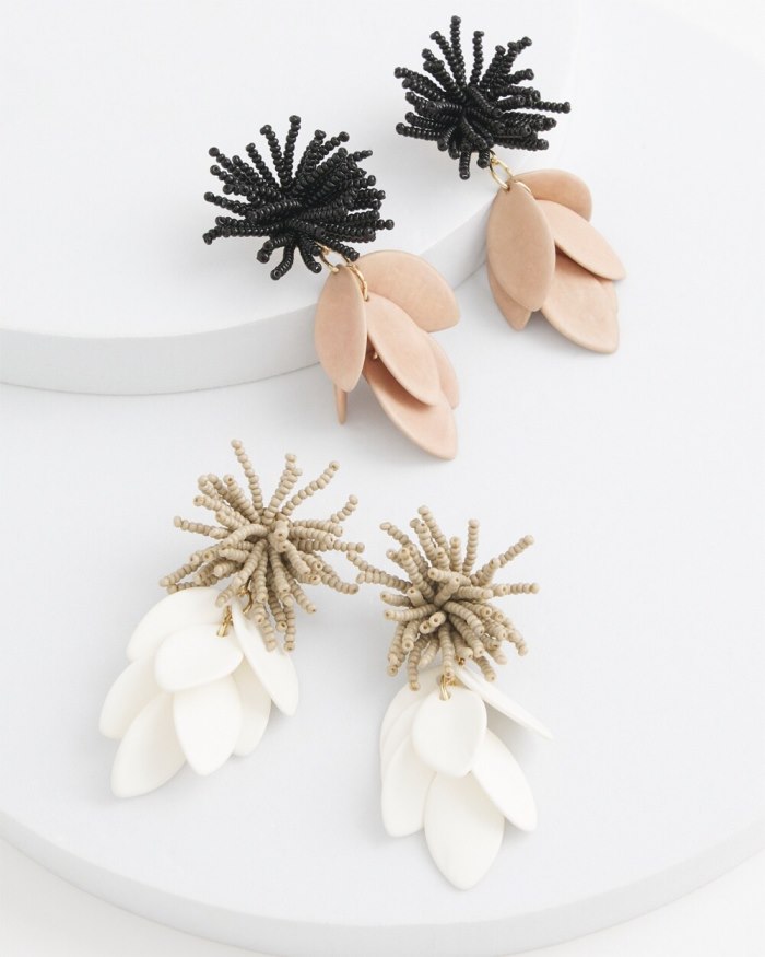Chicos No Droop White Petal Earrings - White Chicos No Droop White Petal Earrings - White